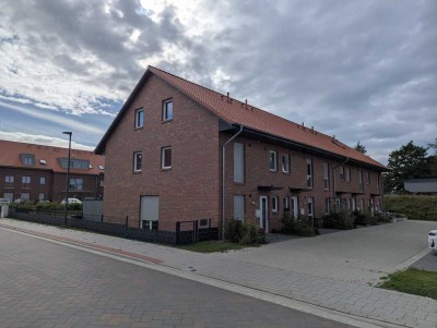 Für Familien 5-Raum-Reihenhaus mit EBK, Terrasse, Garten & Carport in Elsdorf