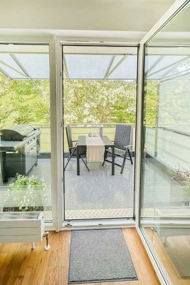 Moderne, helle 3- bis 4-Zimmer-Etagenwohnung mit Aufzug und großem Balkon!