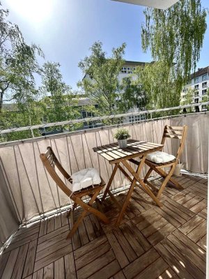 Geschmackvolle und geräumige Wohnung mit einem Zimmer sowie Balkon und Einbauküche in Mainz