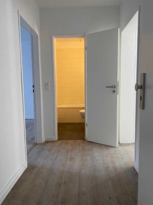 Nippes, top renovierte, zentrale, helle 2 Zimmerwohnung (keine WG)