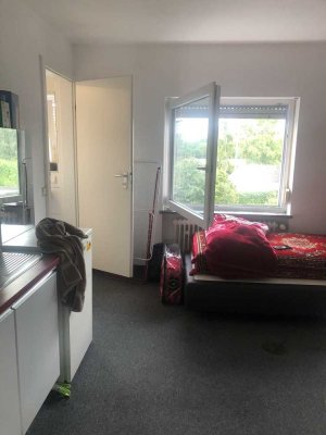 1 kleines Zimmer mit Dusche/WC in Idstein-Wörsdorf