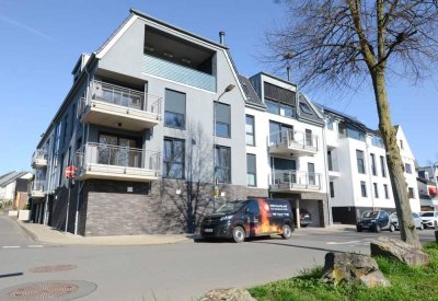 Neuwertige Wohnung in Leverkusen-Hitdorf in erster Rheinlage * 3 Zi. * 84,29 m² Wohnfläche