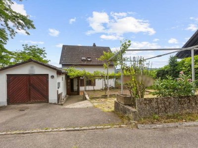 Charmantes Einfamilienhaus mit viel Potenzial für Ihre Wohnträume in Lörrach-Hauingen