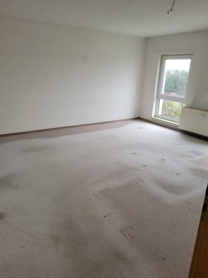 Schicke 3-Zimmer Dachgeschosswohnung in Dessau mit Balkon zu vermieten!