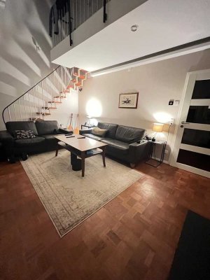 Helle 4-Zimmer-Maisonette mit Südbalkon, Kamin, Klimaanlage & 2 Bädern - provisionsfrei!