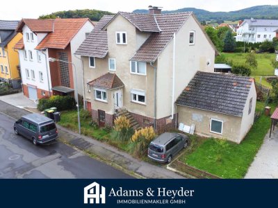 Teilsaniertes Einfamilienhaus am Ortsrand