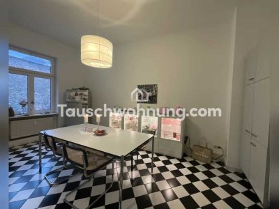 Tauschwohnung: Zentrale Altbauwohnung mit schöner Wohnküche