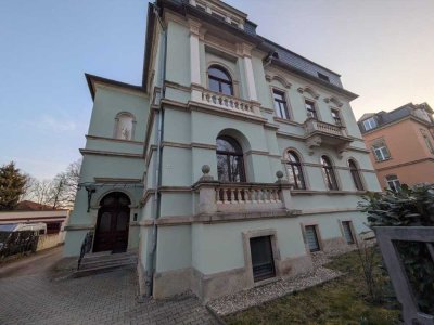 kleine Studentenwohnung - 2 Zimmer DG Plauen