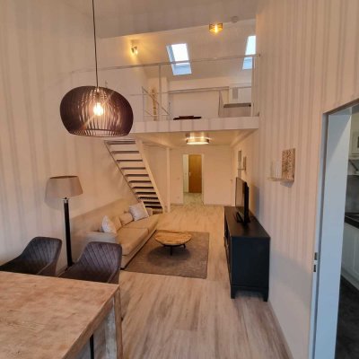 Exklusive  Maisonette Wohnung vollmöbliert & ausgestattet  mit Balkon und EBK  in Gilching