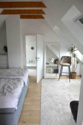 Attraktive 3-Zimmer Maisonette-Wohnung mit Tiefgarage in Düsseldorf-Bilk nähe Uni Kliniken und Uni