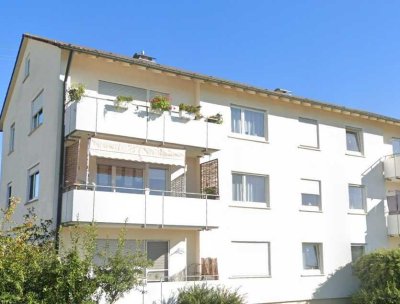 Geschmackvolle, modernisierte 1,5-Raum-Dachgeschosswohnung mit geh. Innenausstattung mit EBK