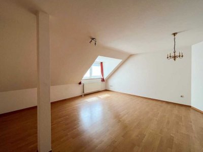 Großzügige 2-Zimmer-Wohnung in guter Lage!