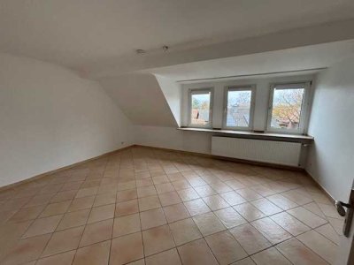 Helle, freundliche 3-Zimmer-DG-Wohnung in Düsseldorf-Wittlaer