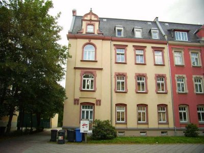 Ab 01.07.26!! Gemütliche kleine 2 Raum Dachwohnung mit Südbalkon