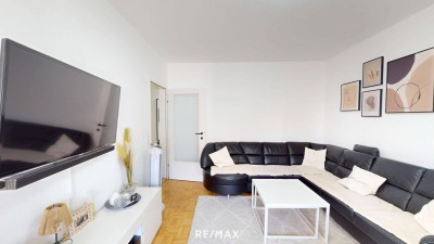 Wow-Faktor garantiert: Komplett sanierte 3-Zimmer-Wohnung mit Balkon &amp; TG!