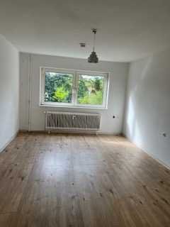 Geräumige 2-Zimmerwohnung mit großem Tageslichtbad