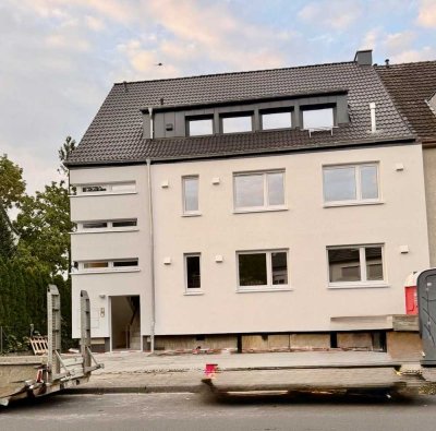 Erstbezug nach Kernsanierung 3,5-Zi.-Wohnung mit Garage in Köln-Dellbrück