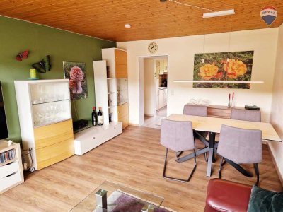 Schöne 3
Zimmer Wohnung mit traumhafter Aussicht, Balkon und Gartensitzplatz mit Grill!