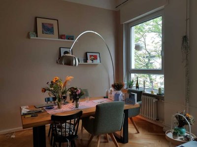 Südstadt schöne, helle 3 Zimmer Altbauwohnung mit Terrasse in Gründerzeithaus