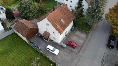 Top Rendite, top Mieter - solides Anlageobjekt mit Nebengebäude und großem Grundstück in Owingen