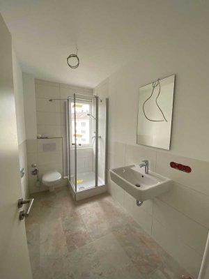 Stilvolle, modernisierte 2-Zimmer-Wohnung mit Balkon in Darmstadt
