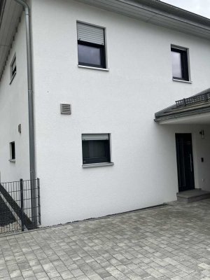 Doppelhaushälfte in ruhiger Lage