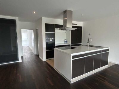 Geschmackvolle 3,5-Raum-Wohnung mit gehobener Innenausstattung mit Balkon und EBK in Seligenstadt