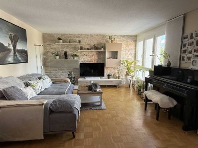Attraktive 3,5-Zimmer-Wohnung in ruhiger Lage von Steinen – mit 2 Balkonen, TG- & Außenstellplatz