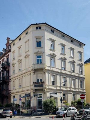 Westend-Süd: Hellle sanierte 3-Zimmer-Altbauwohnung in gefragter Wohnlage