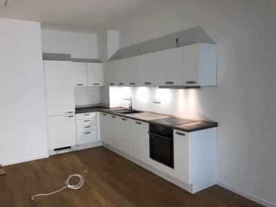 3 Zimmer, 98 m²: großer Balkon, EBK, Fußbodenheizung