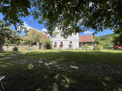 Schöne 3 Zi-Wohnung auf historischem Hof im Steigerwald