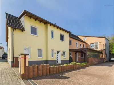 **Zwei Häuser für Kapitalanleger oder Mehrgenerationen - mit Garage, Balkon, uvm.**