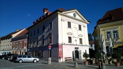 Renovierte Altbauwohnung am Hauptplatz-Friesach!