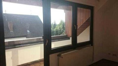 Freundliche 2-Zimmer-Wohnung mit Balkon und EBK in Trippstadt
