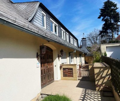 Repräsentative 2-Familien-Villa mit Gewerbefläche & Wellnessbereich
