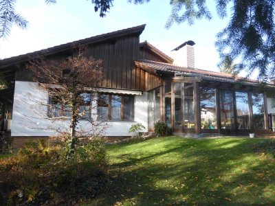 Stadtvilla im Landhausstil - Nähe Schulzentrum