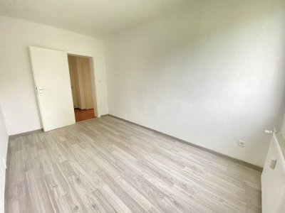 Frisch renovierte 2 Zimmerwohnung mit Balkon