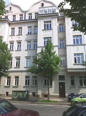 Schöne 3 Z. Wohnung mit großer Küche, Gäste WC und Balkon im Süden von Leipzig,