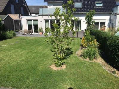 Geschmackvolle, gepflegte 3-Raum-EG-Wohnung mit geh. Innenausstattung mit Garten und EBK in Kleve