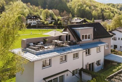 Zwischen Weite und Rückzug - Maisonette Penthouse mit 40 m² Dachterrasse in ruhiger Stadtlage