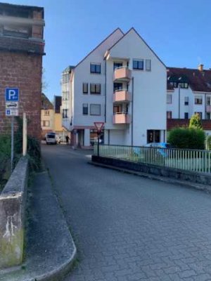 Gepflegte 3,5 Zimmer-Wohnung im 3. OG eines Mehrfamilienhauses in Annweiler am Trifels zu vermieten
