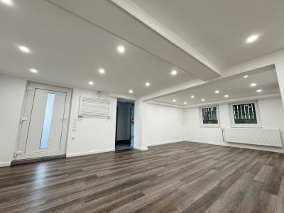 Frisch sanierte 2-Zimmer-Souterrain-Wohnung mit Terasse