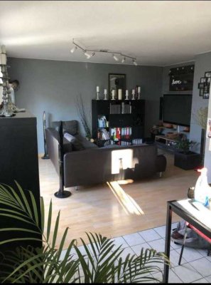 Gepflegte 3-Zimmer-Wohnung mit Garten und zwei Terassen in Esslingen am Neckar