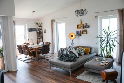 Stilvolle 4,5-Zimmer-Wohnung am Hofgut mit Bergpanorama, moderner Ausstattung & Loggia