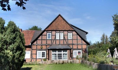 Fachwerkhaus mit 4-5 Wohneinheiten
