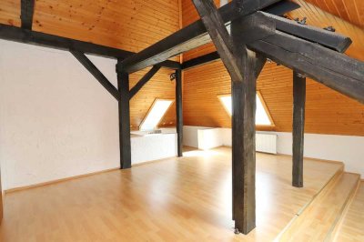 Zentrumsnahe 2-Zimmer Dachgeschosswohnung