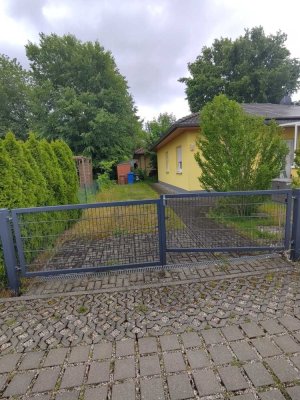 3 Zimmer Haus im Bungalow-Stil mit EBK und Sommergarten