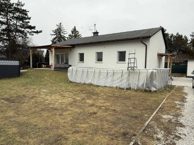 Einfamilienhaus mit Garten, Terrasse, Garage und Pool – provisionsfrei – in 2603 Felixdorf