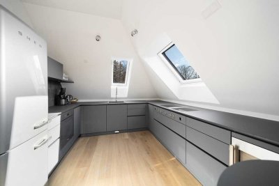 Golfer & Pferdesportler aufgepasst! - Luxus-Dachgeschoßwohnung - ca. 140 m² - Süd-Terrasse - Lift