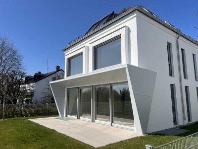 Fertig gestelltes Einfamilienhaus mit Tiefgarage und unverbauten Blick